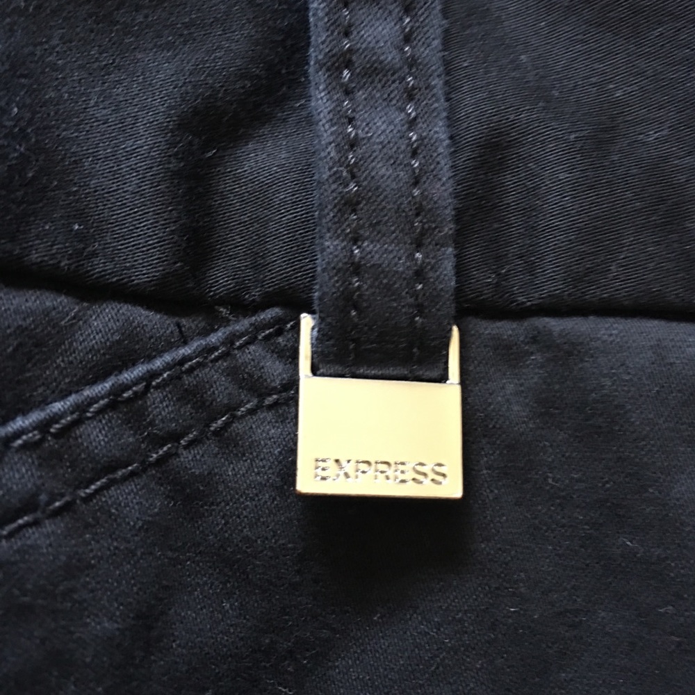 Express Studio Shorts - Picture 2 of 6